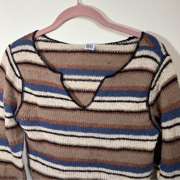 ✨ BDG Urban Outfitters Striped Notch Neck Crop Top Sweater Brown - Picture 4 of 14
